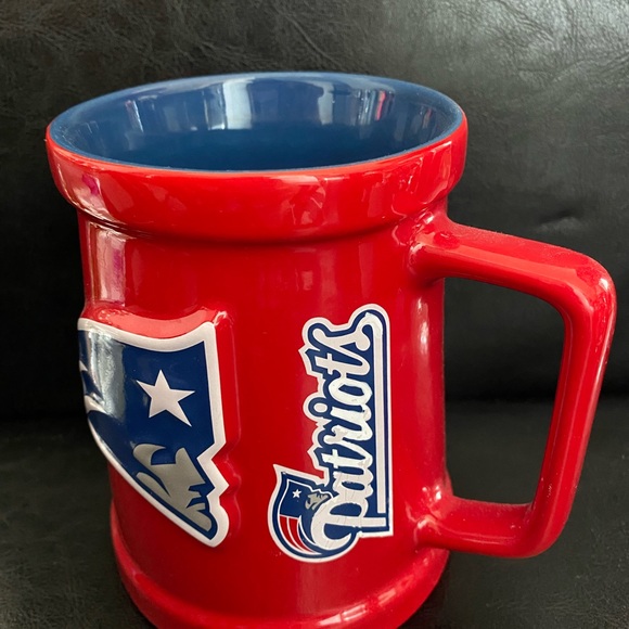 Patriots Large Mug - Picture 4 of 4